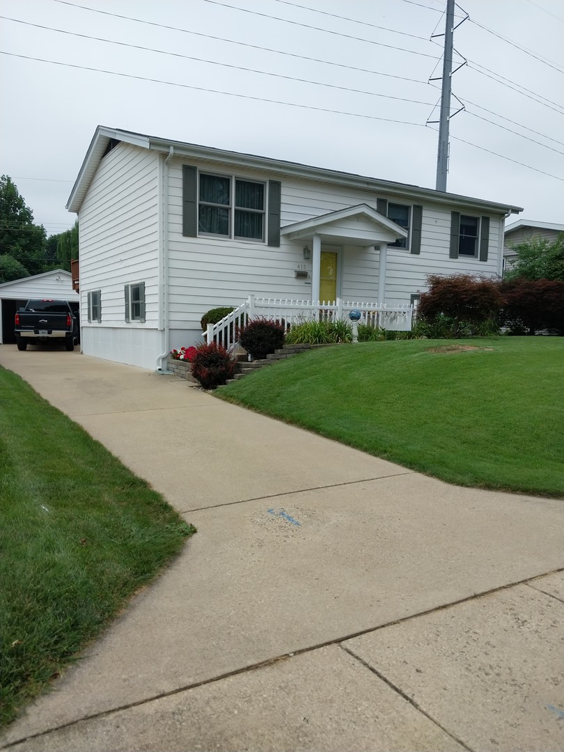 415 Southampton Drive - Property Photo 1