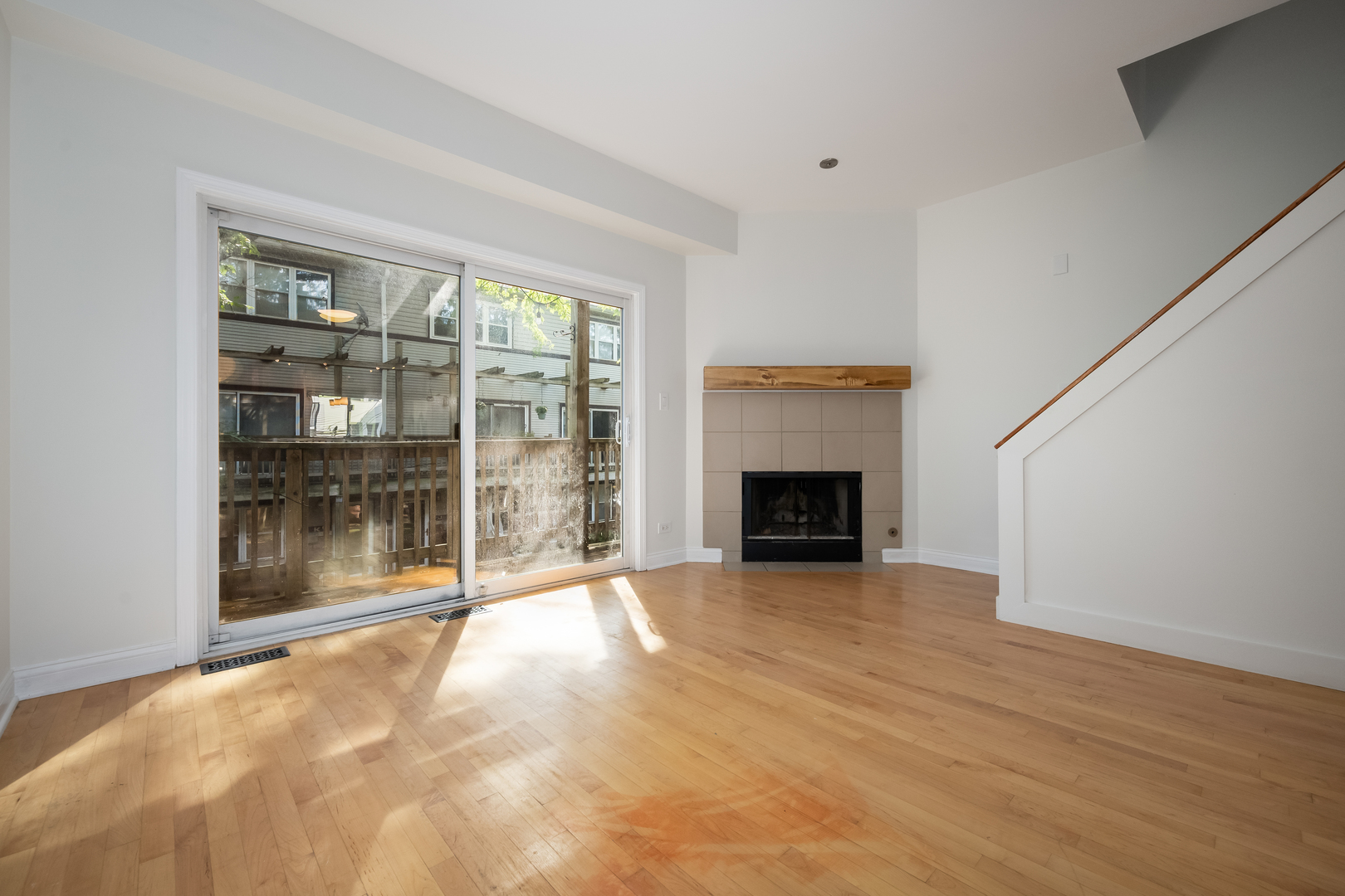 1540 N Greenview Avenue D Property Photo 9