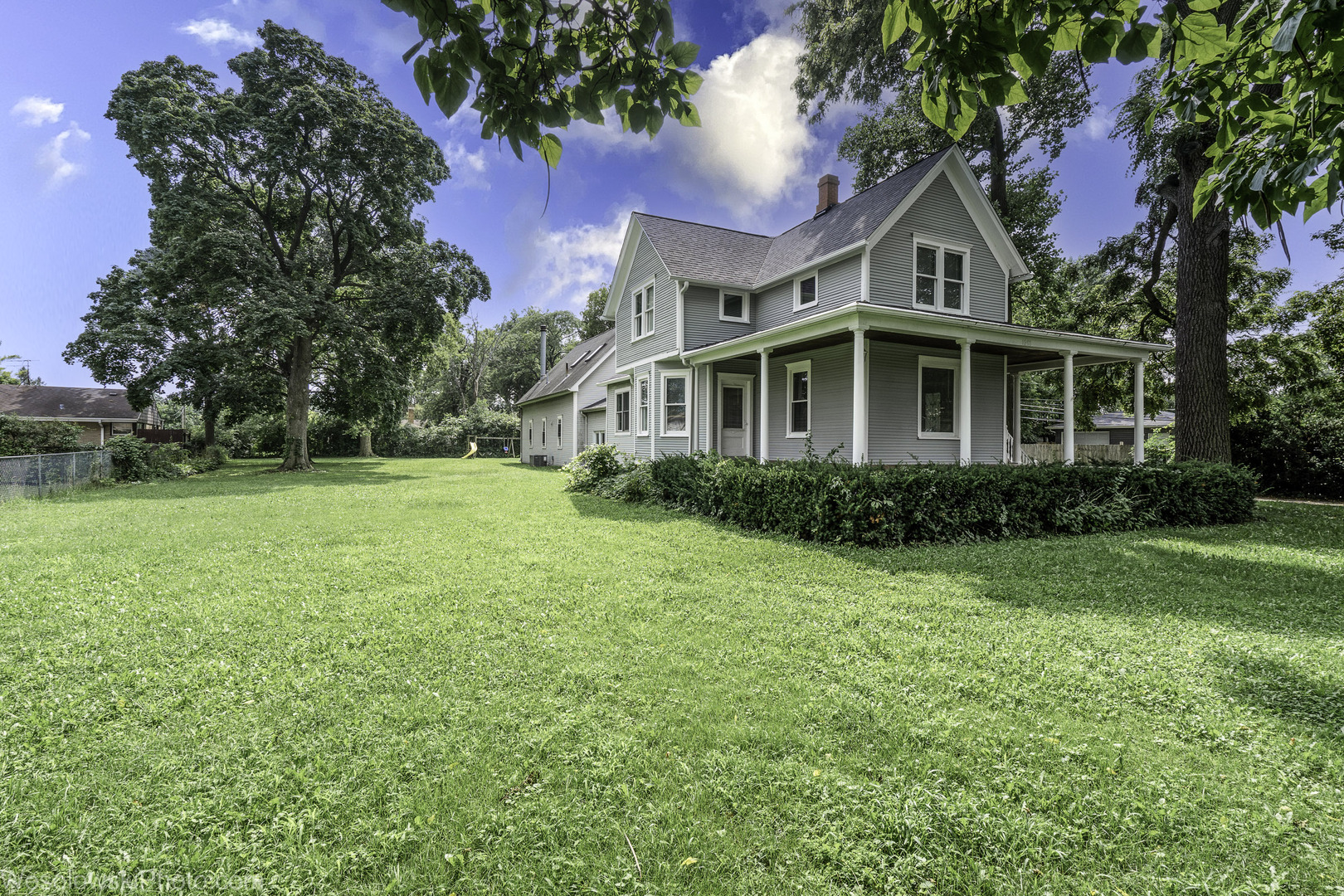 1961 Miner Street Property Photo 5