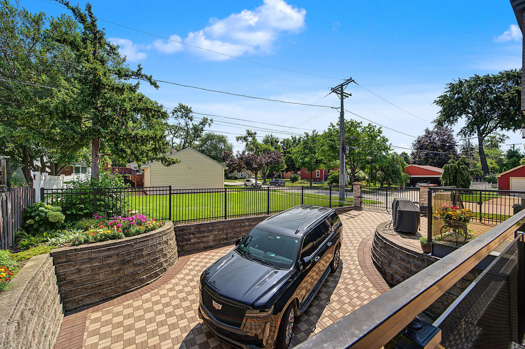 1915 S Washington Avenue Property Photo 7