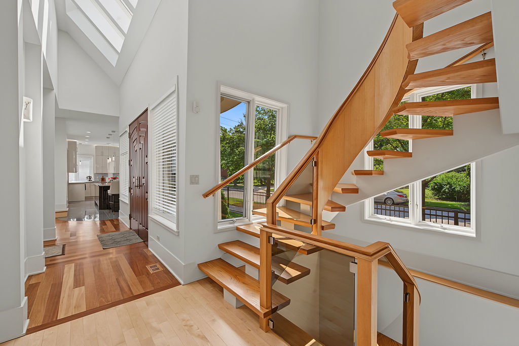 1915 S Washington Avenue Property Photo 29
