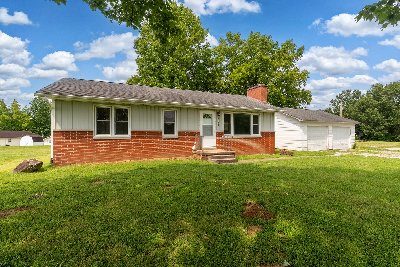 6793 Giant City Road Property Photo 2