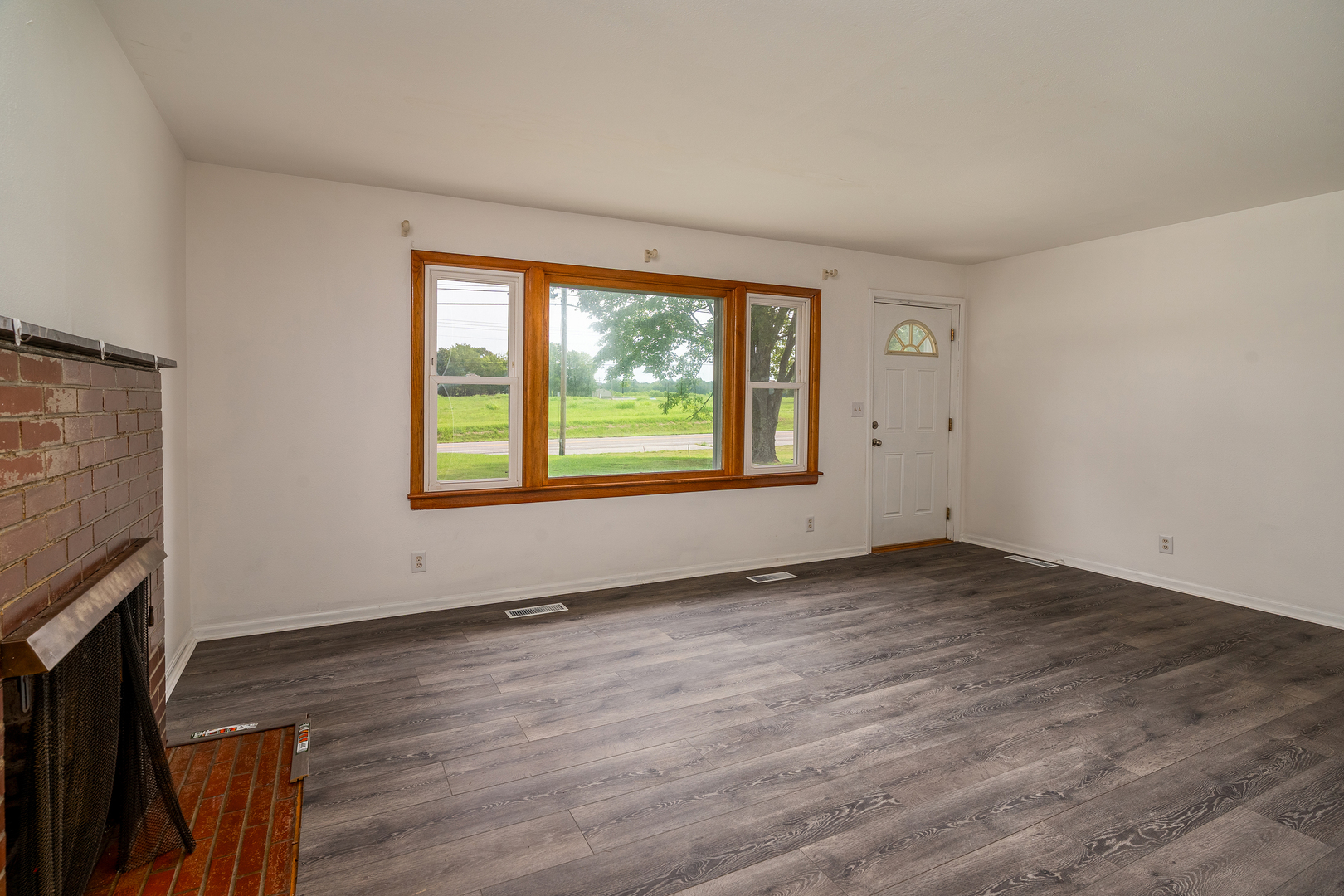 6793 Giant City Road Property Photo 6
