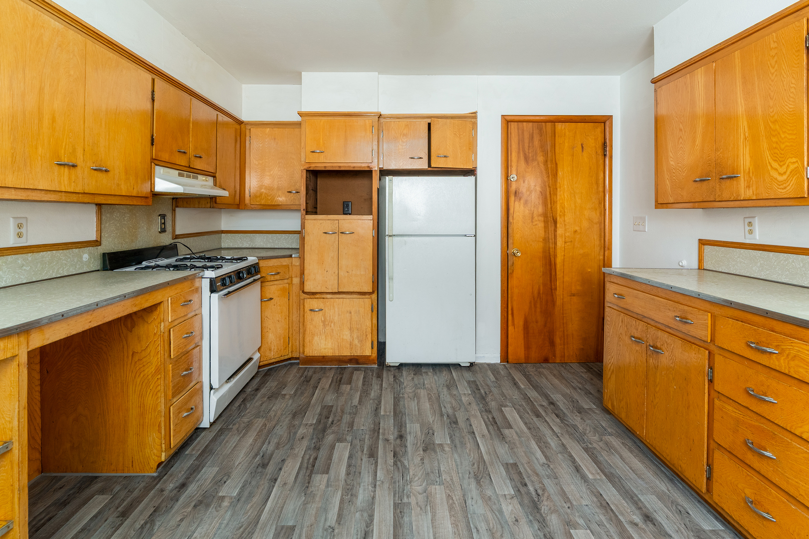 6793 Giant City Road Property Photo 8