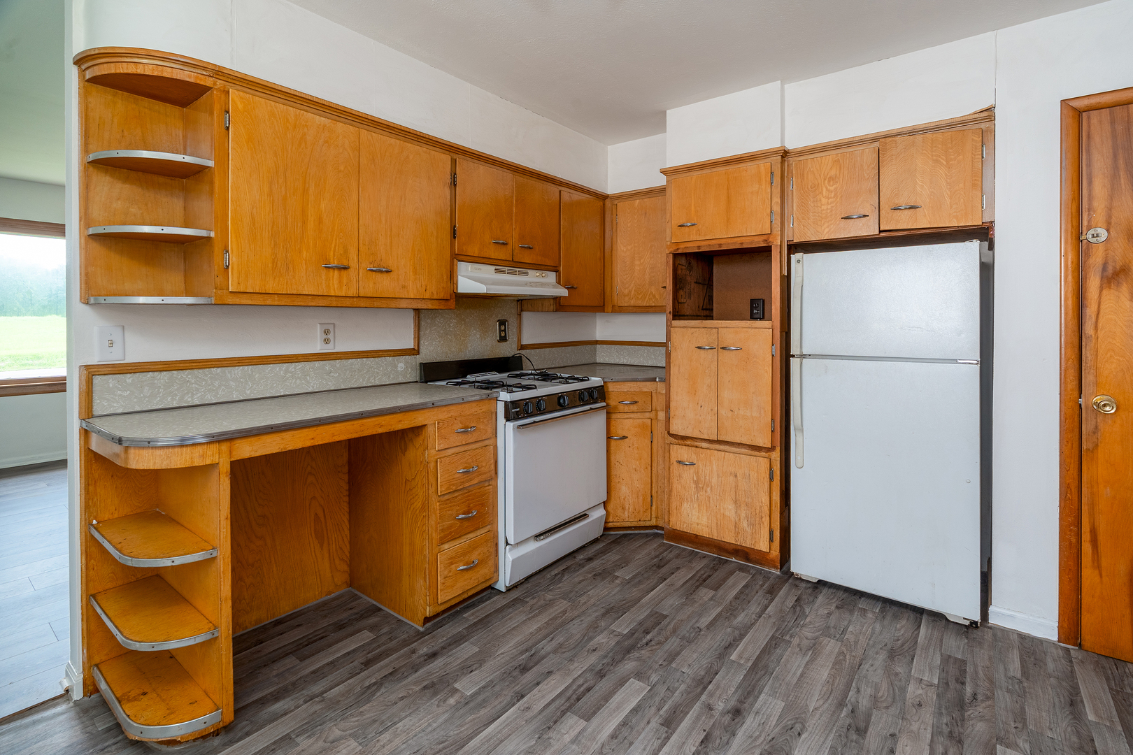 6793 Giant City Road Property Photo 9