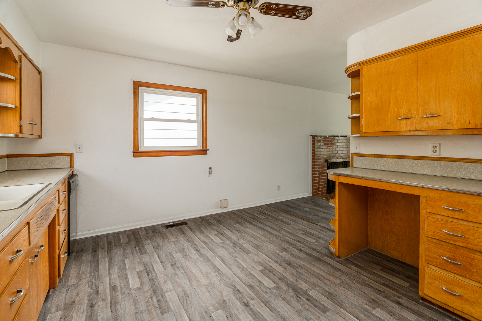 6793 Giant City Road Property Photo 10