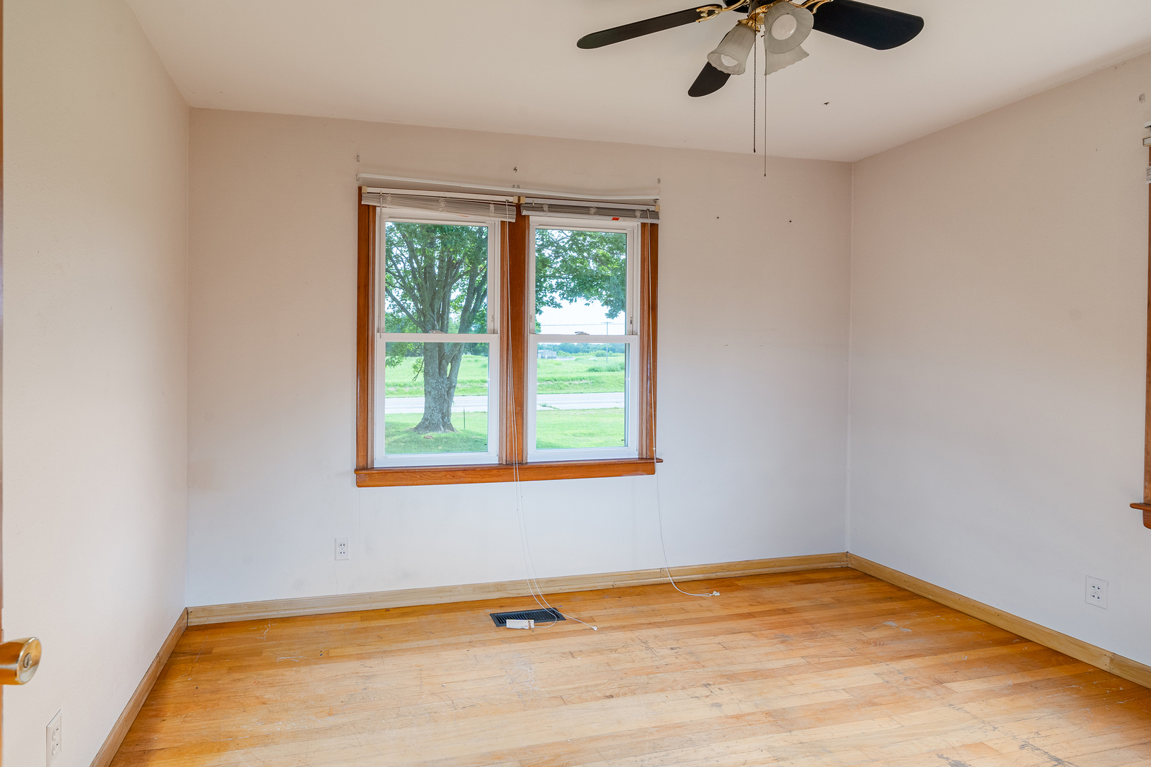 6793 Giant City Road Property Photo 11