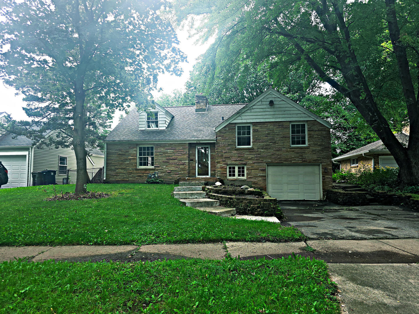 454 N Commonwealth Avenue Property Photo 1