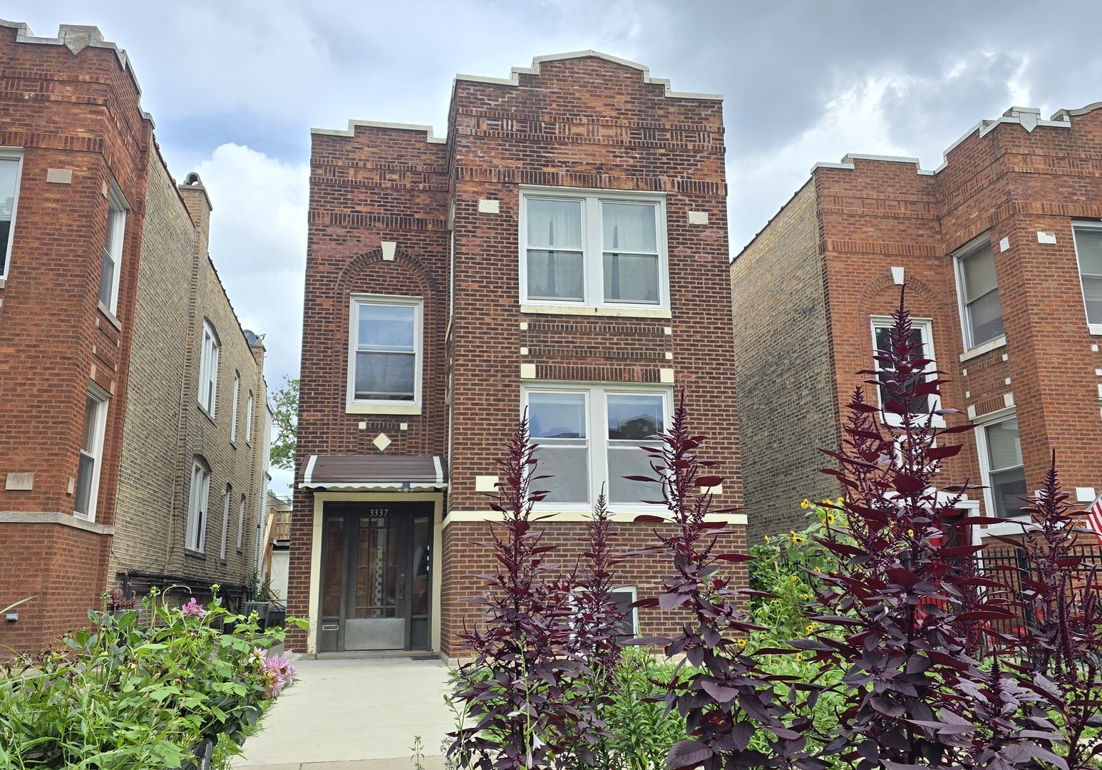 3337 N Springfield Avenue 1 Property Photo 1