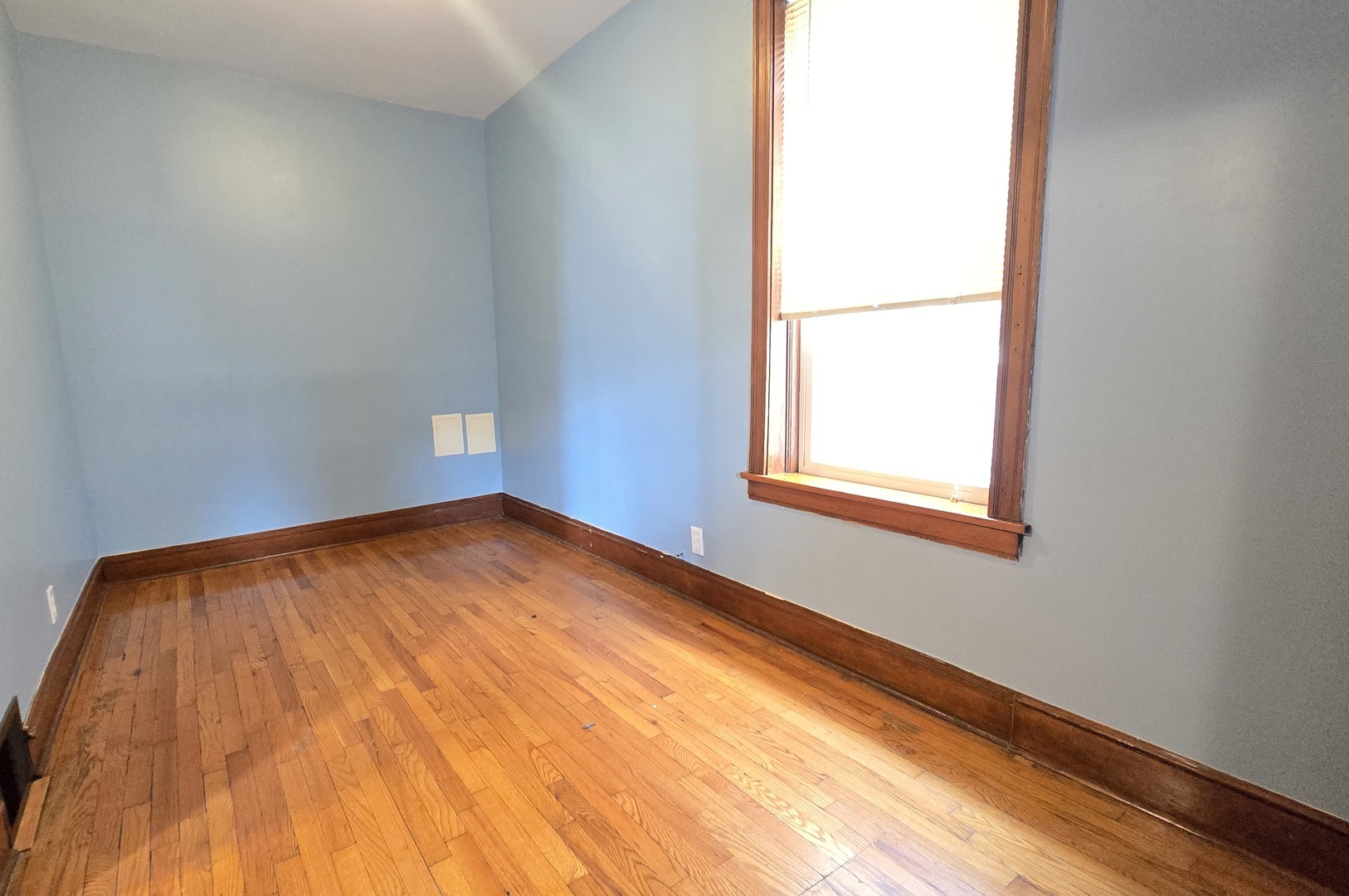 3337 N Springfield Avenue 1 Property Photo 5
