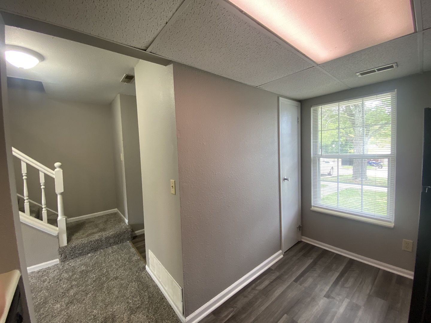 612 E Campus Drive B12 Property Photo 3