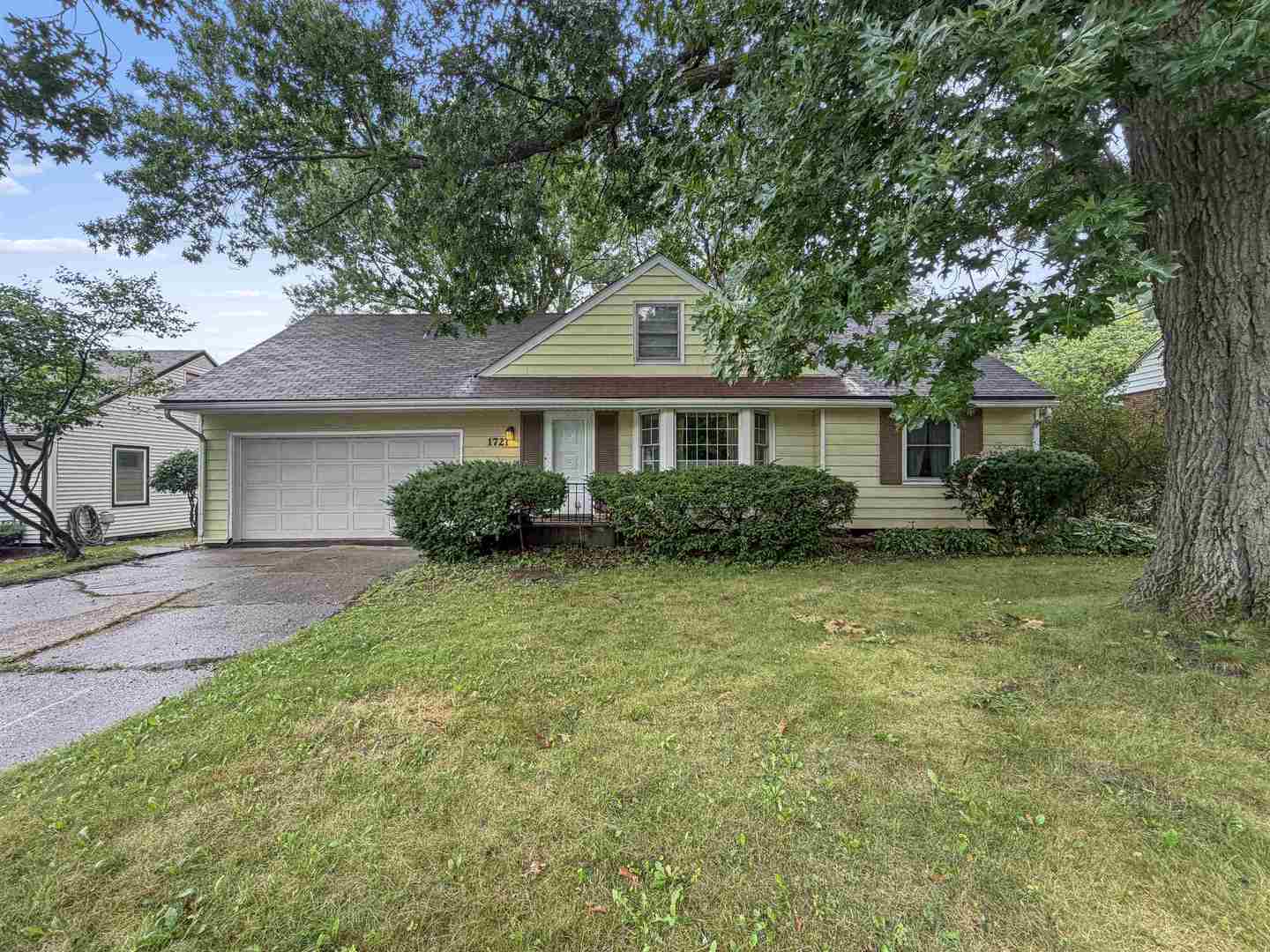 1721 Parkview Avenue Property Photo 1