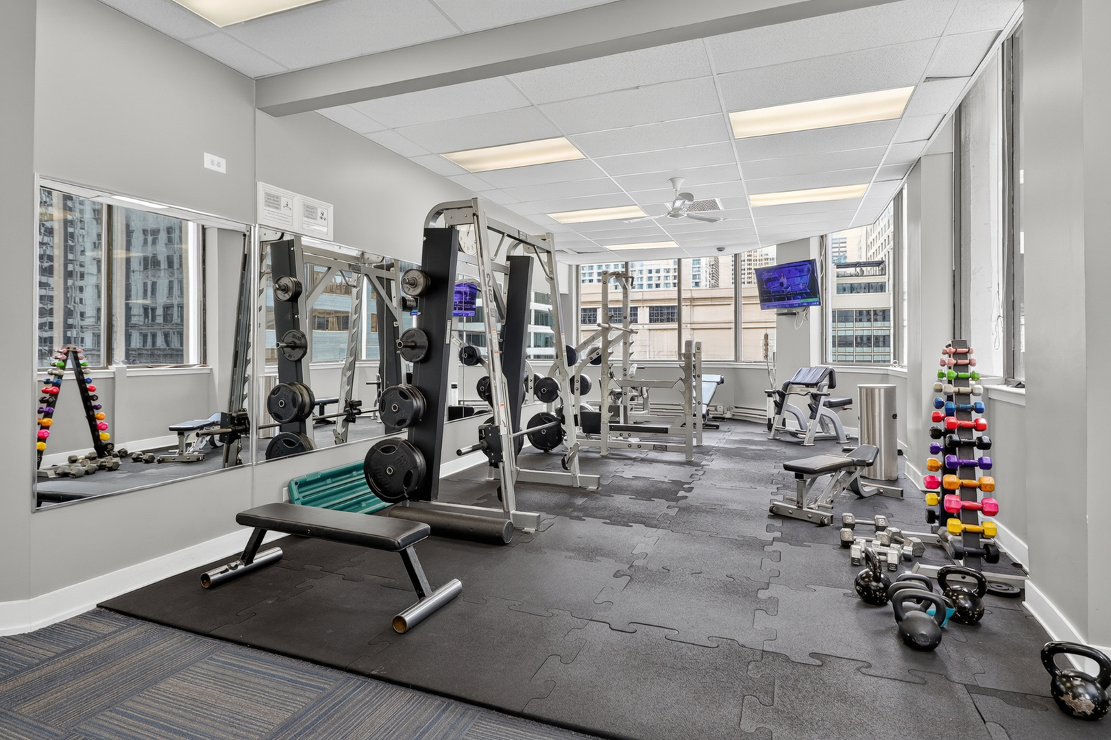 405 N Wabash Avenue 1801 Property Photo 12