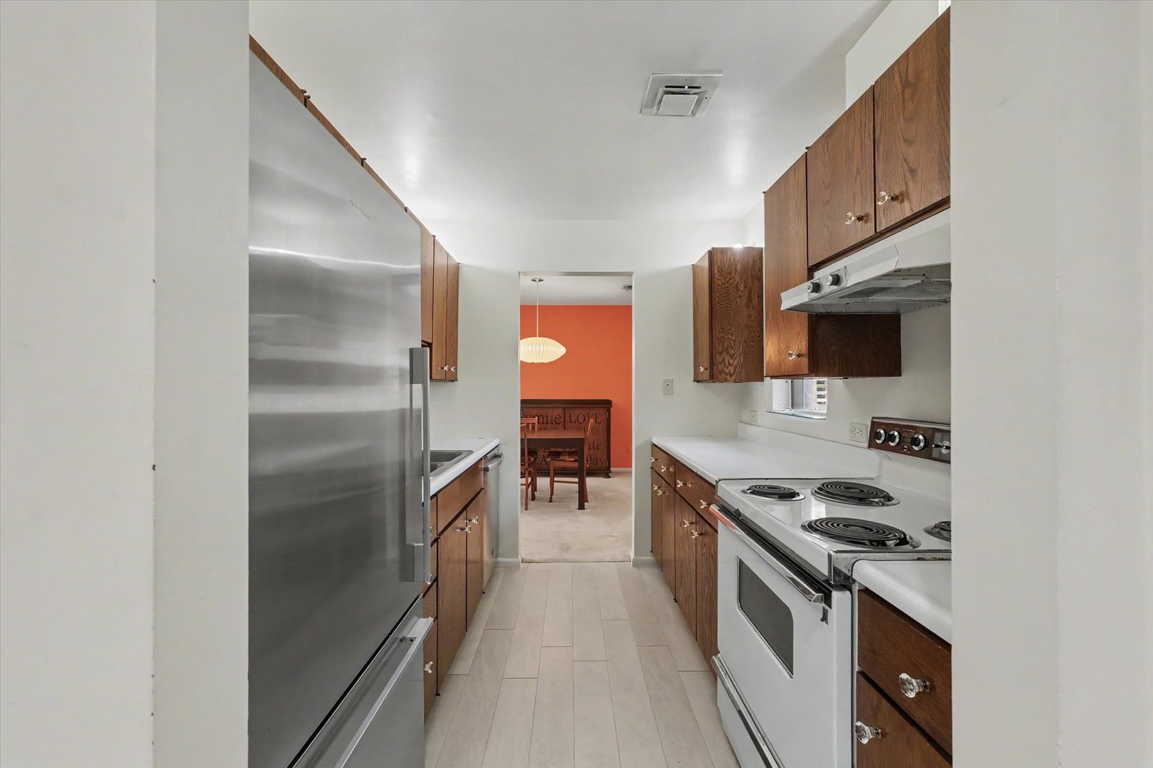 107 N Elm Street 205 Property Photo 14