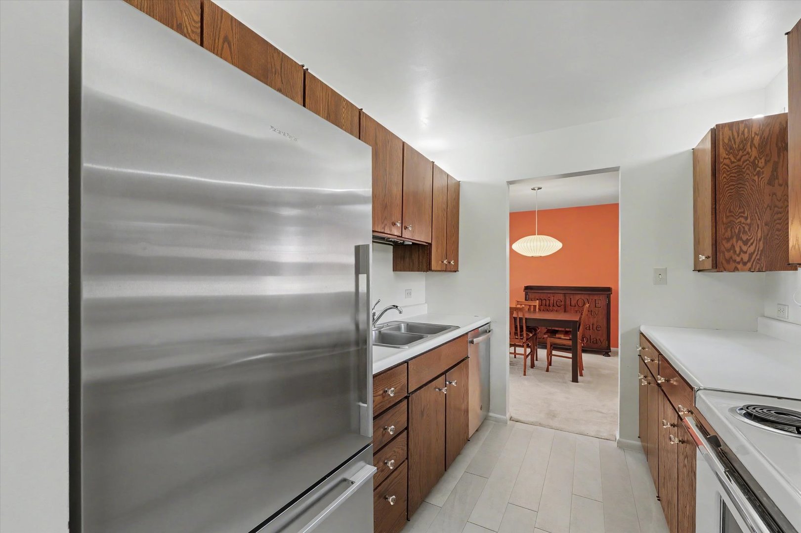 107 N Elm Street 205 Property Photo 16