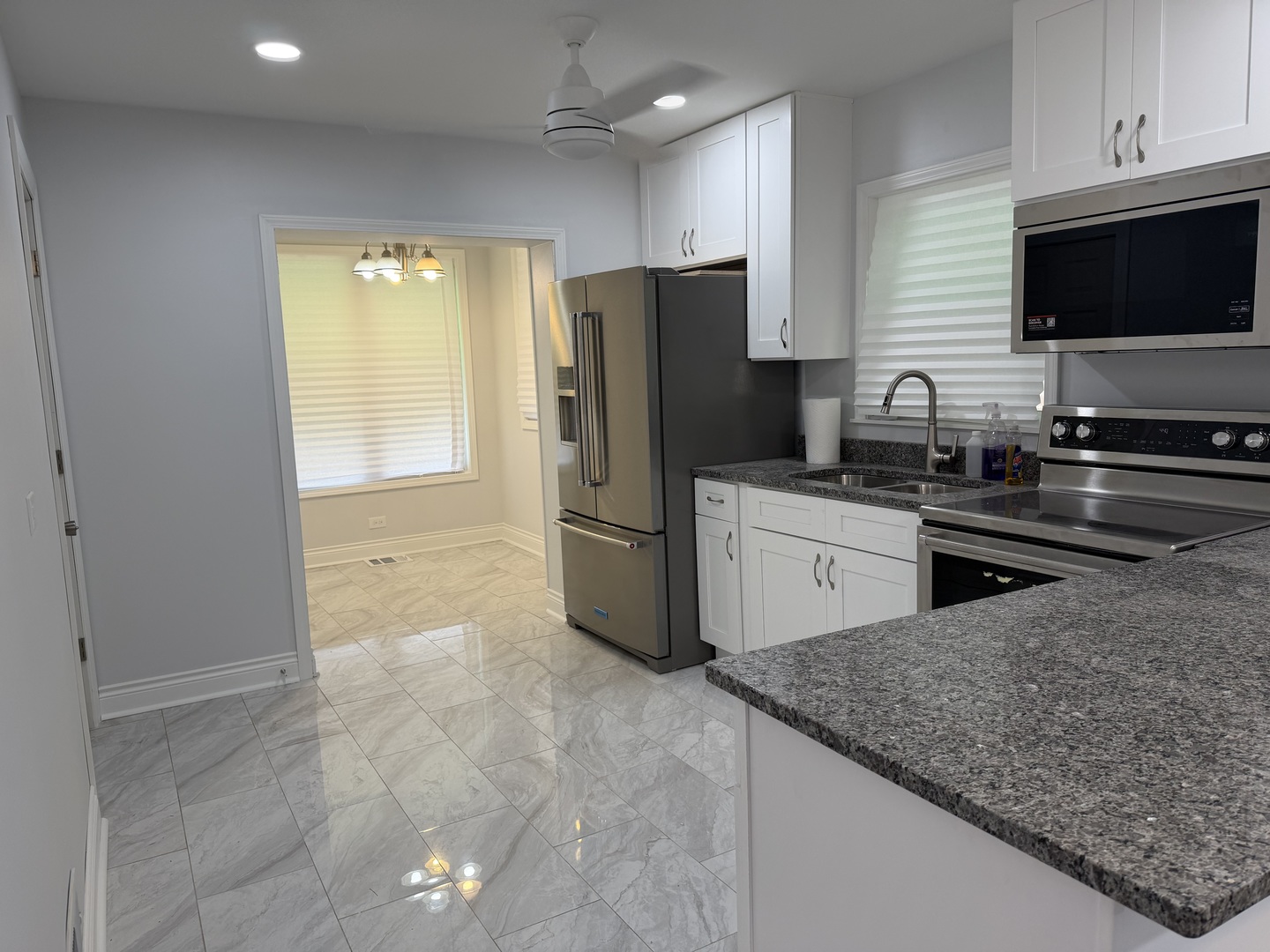14211 S Wentworth Avenue Property Photo 6
