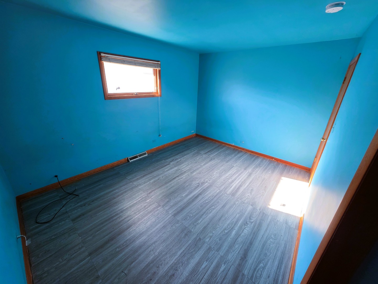 16131 Hermitage Avenue Property Photo 6
