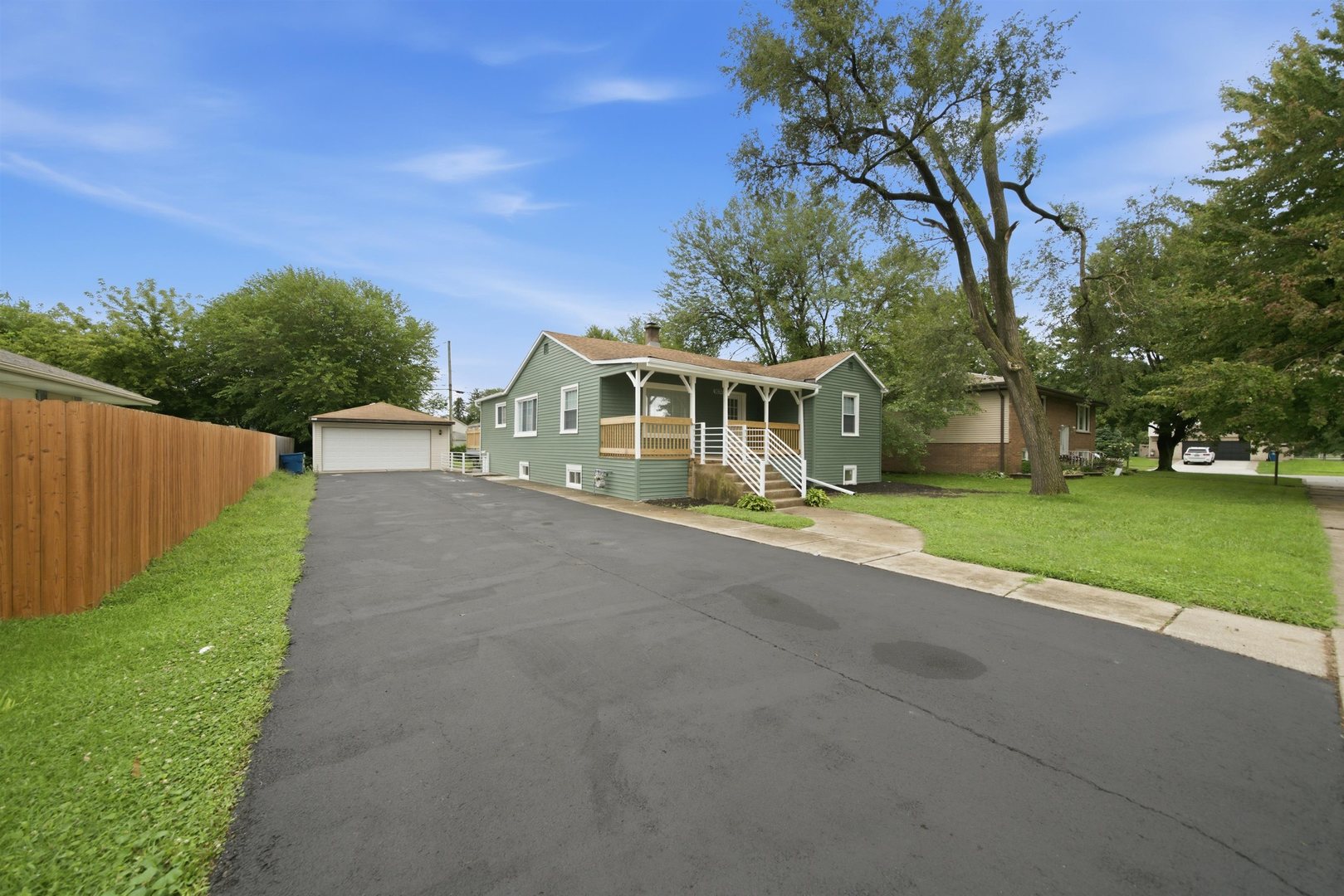 9839 Meade Avenue Property Photo 2