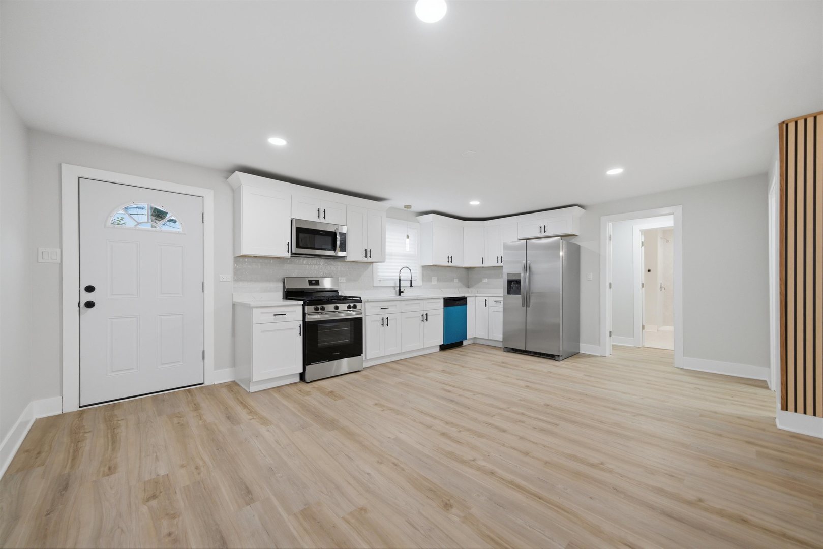 9839 Meade Avenue Property Photo 8