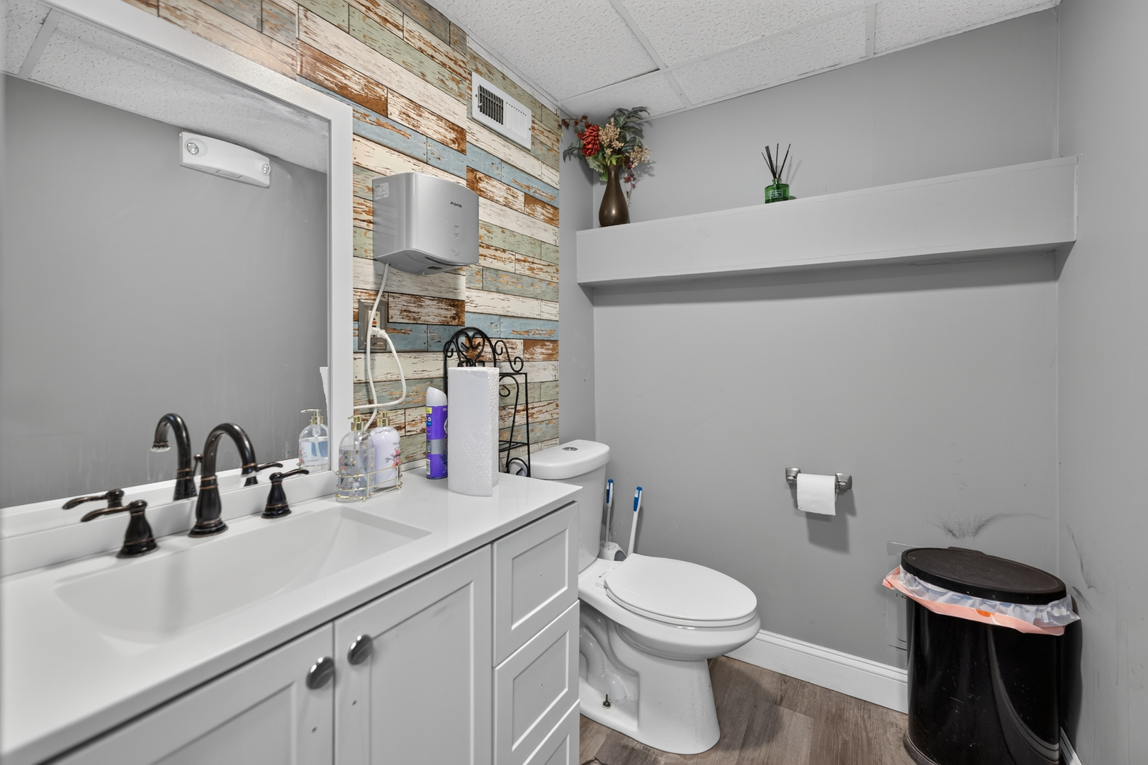 2020 Dean Street I Property Photo 6