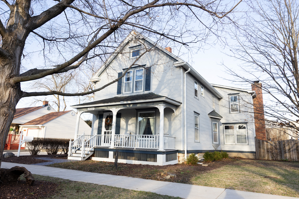 15111 S Fox River Street Property Photo 1