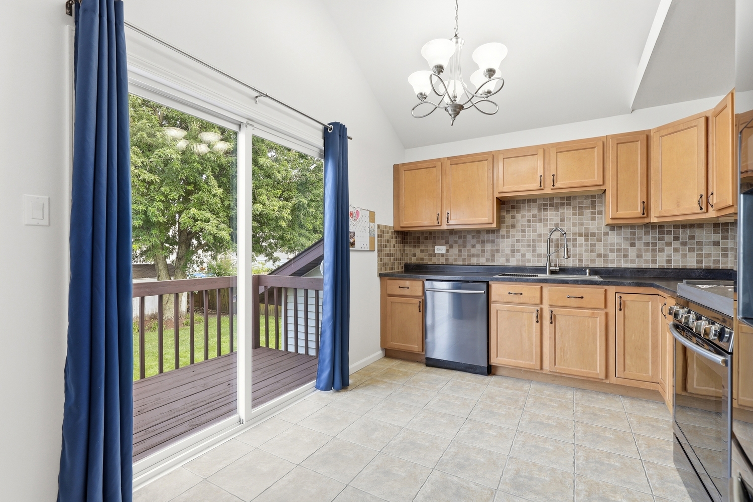 1106 Cathy Drive Property Photo 5