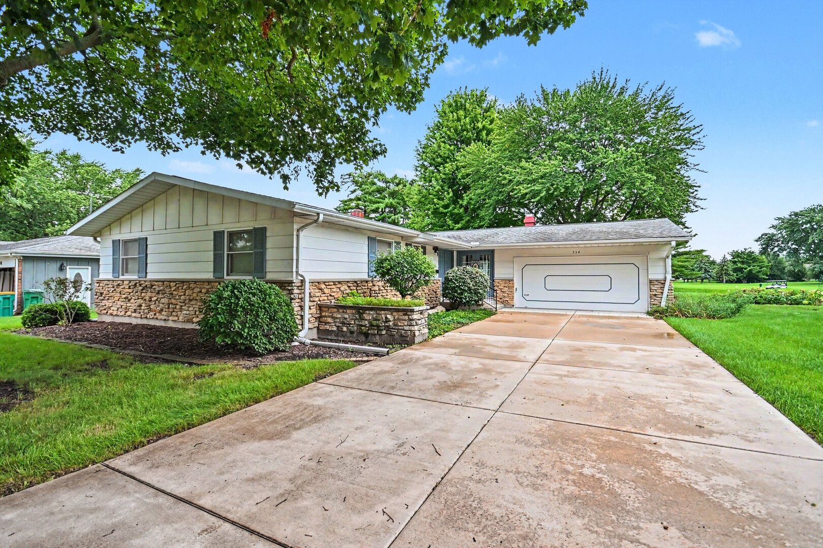 524 Parkside Drive Property Photo 3