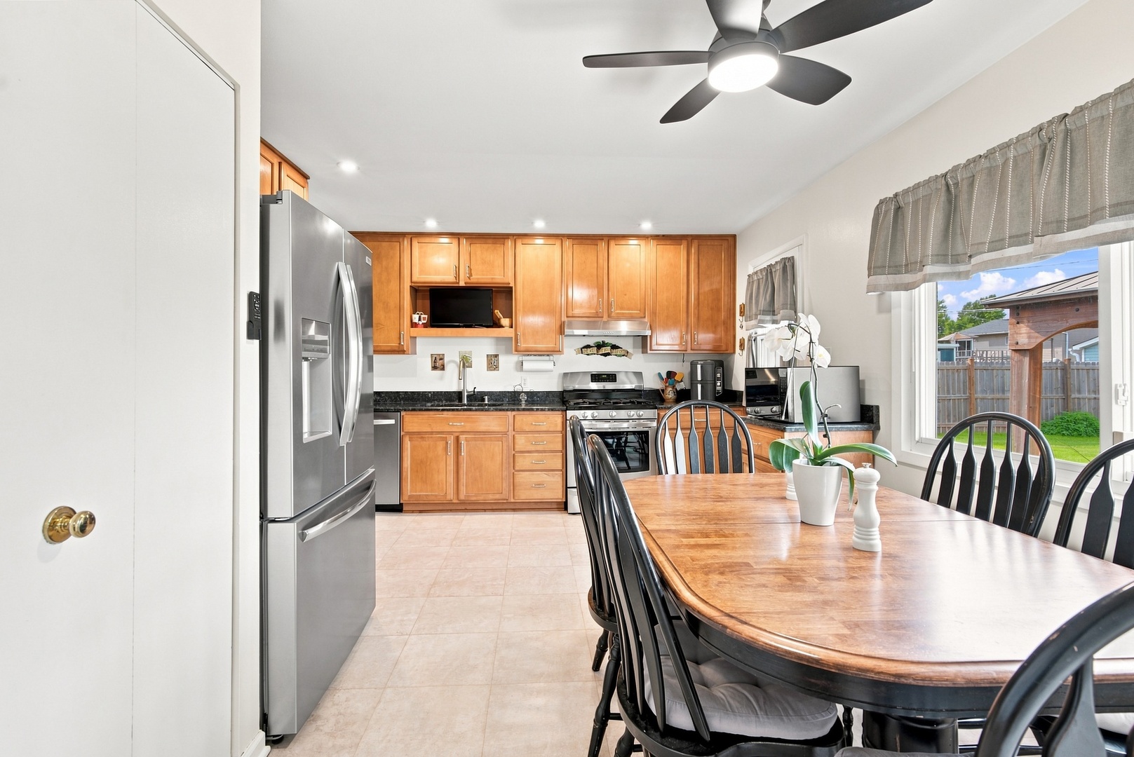 218 Hayes Avenue Property Photo 6