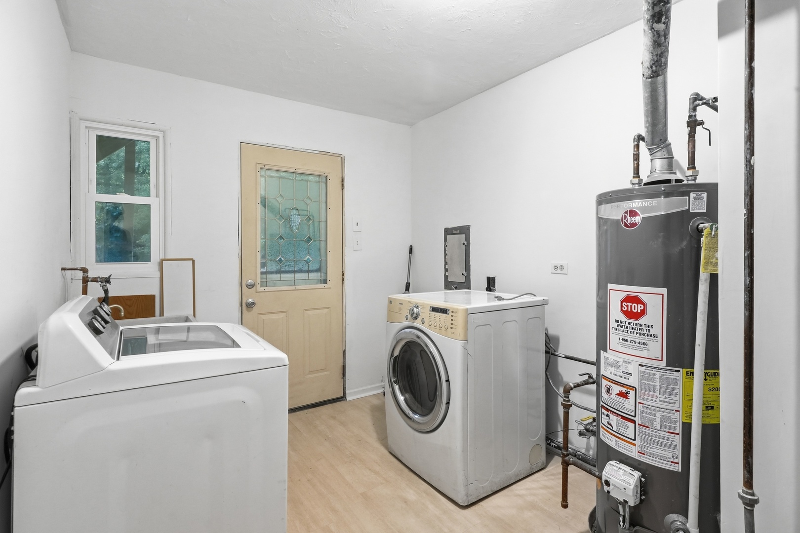 136 Well Street Property Photo 13