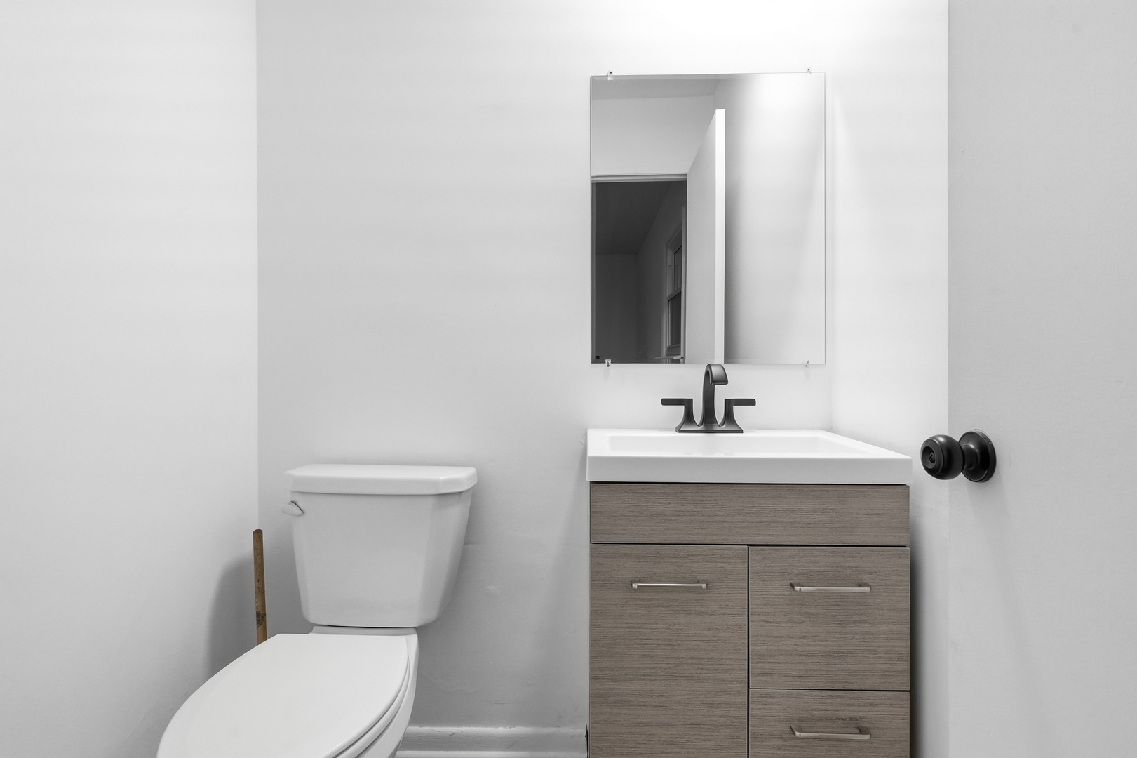 136 Well Street Property Photo 16