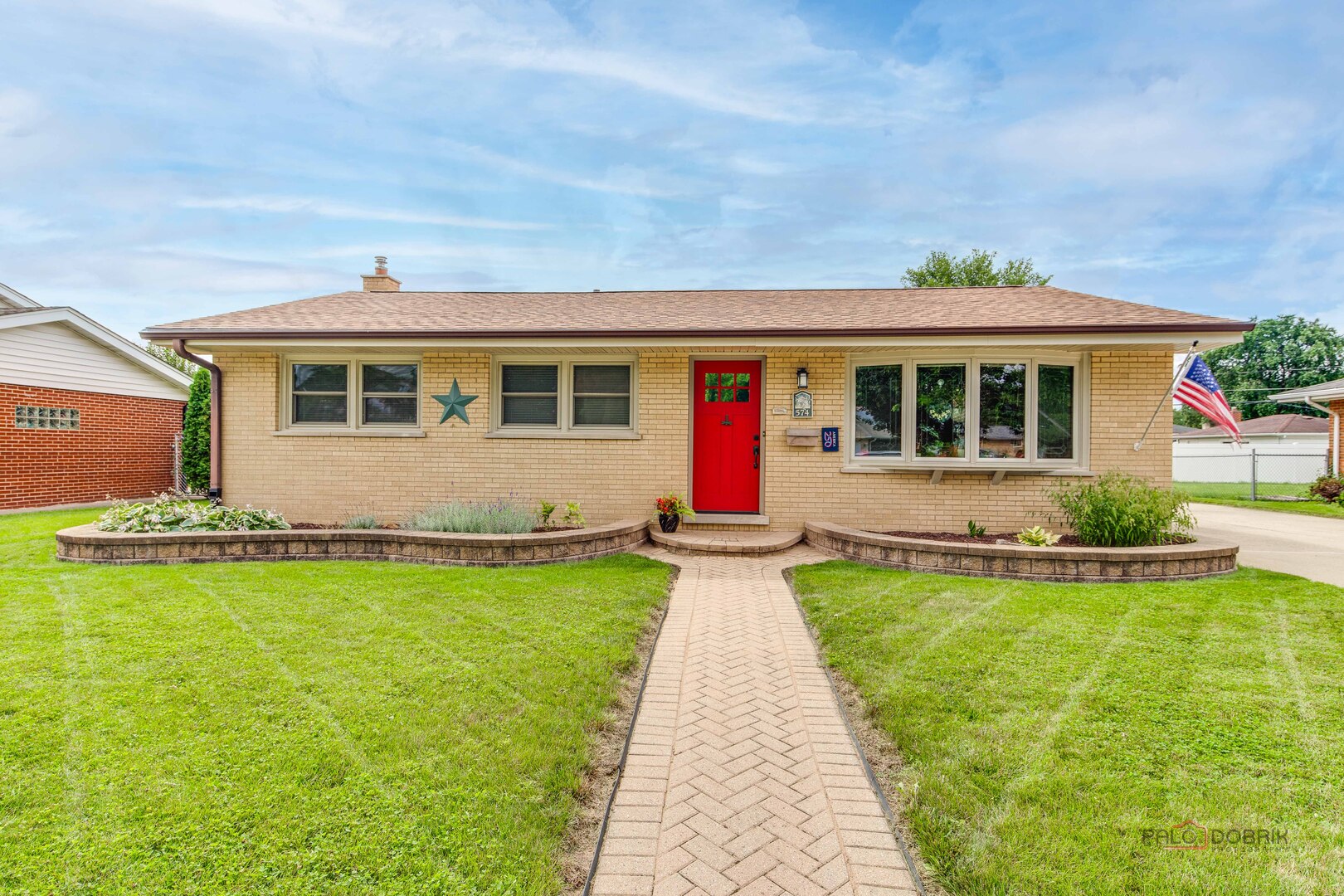 574 George Street Property Photo 1