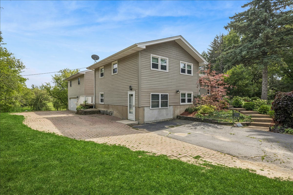 14101 Perkins Road Property Photo 3