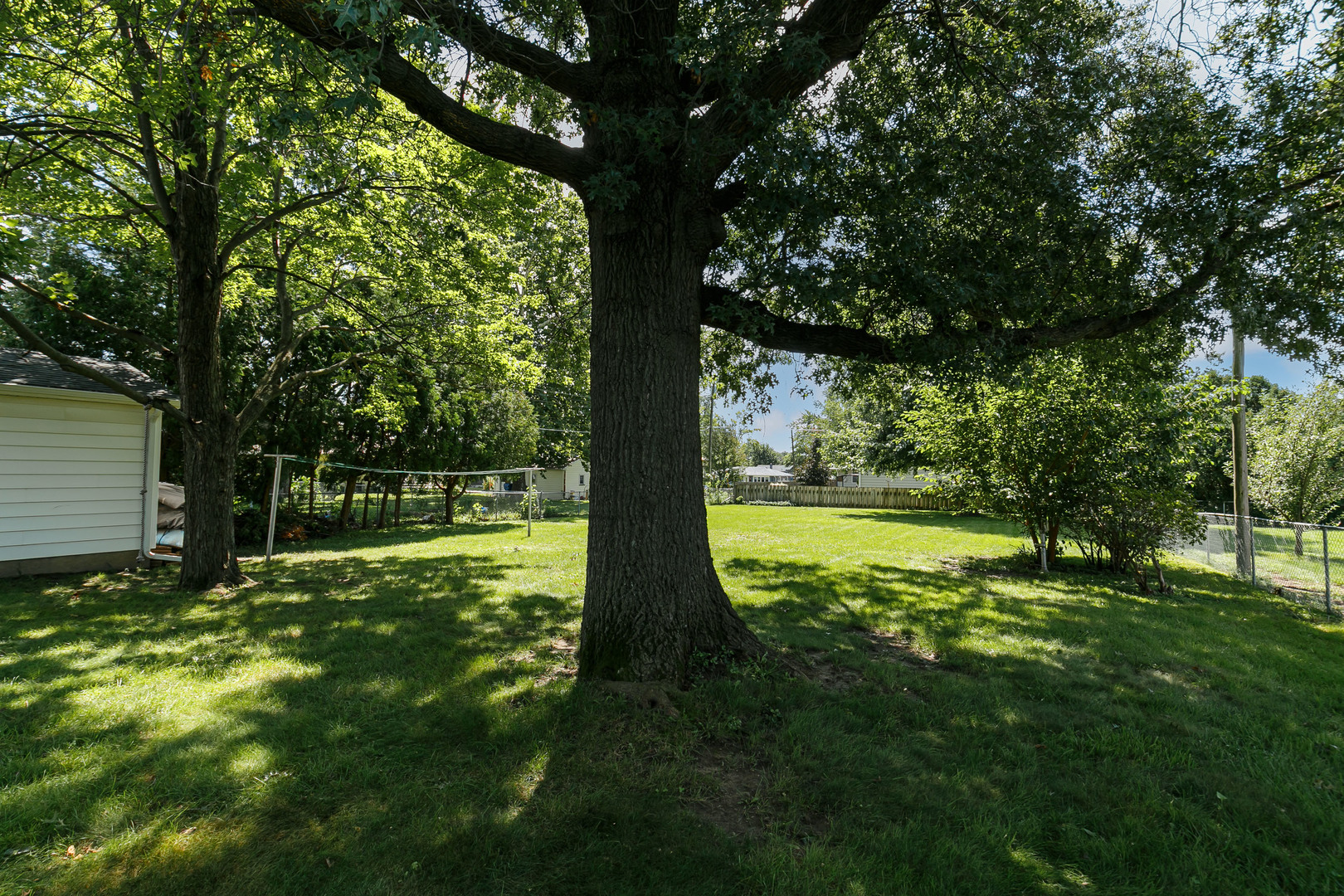 2115 W 38th Place Property Photo 39