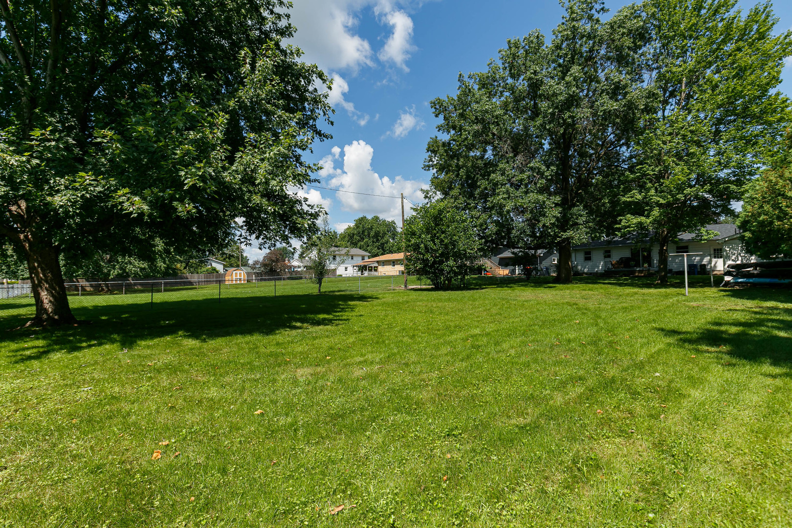 2115 W 38th Place Property Photo 41