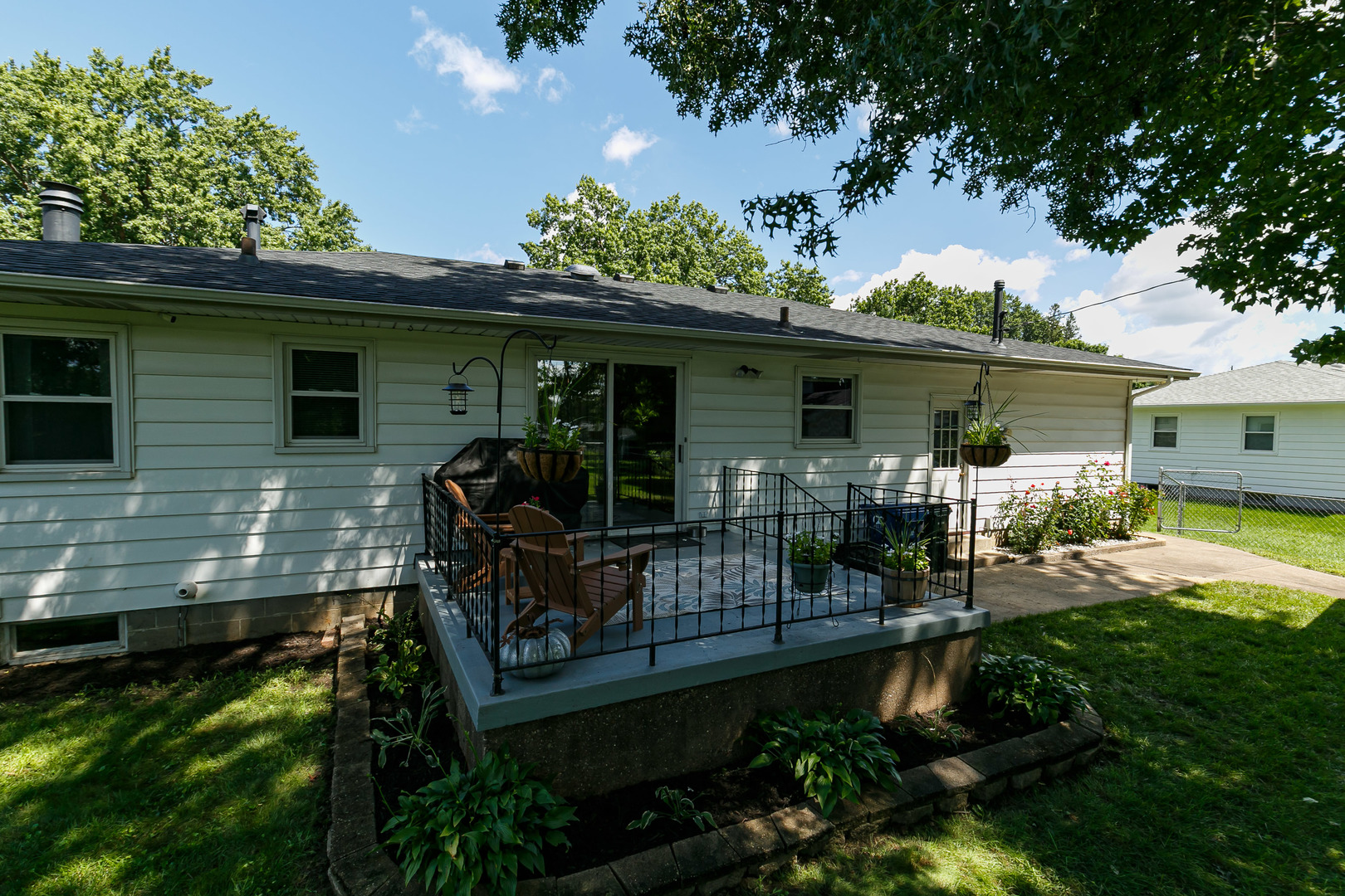 2115 W 38th Place Property Photo 43