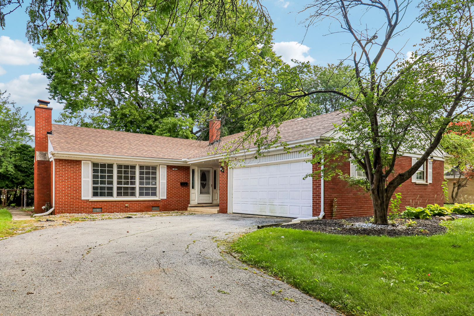 16919 School Street Property Photo 1