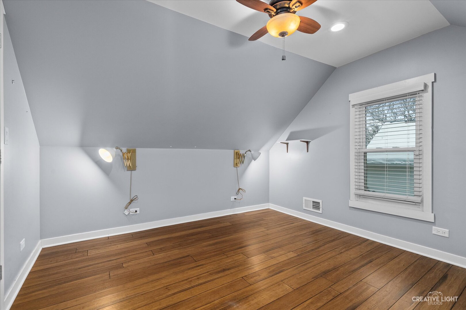 628 Illinois Street Property Photo 14