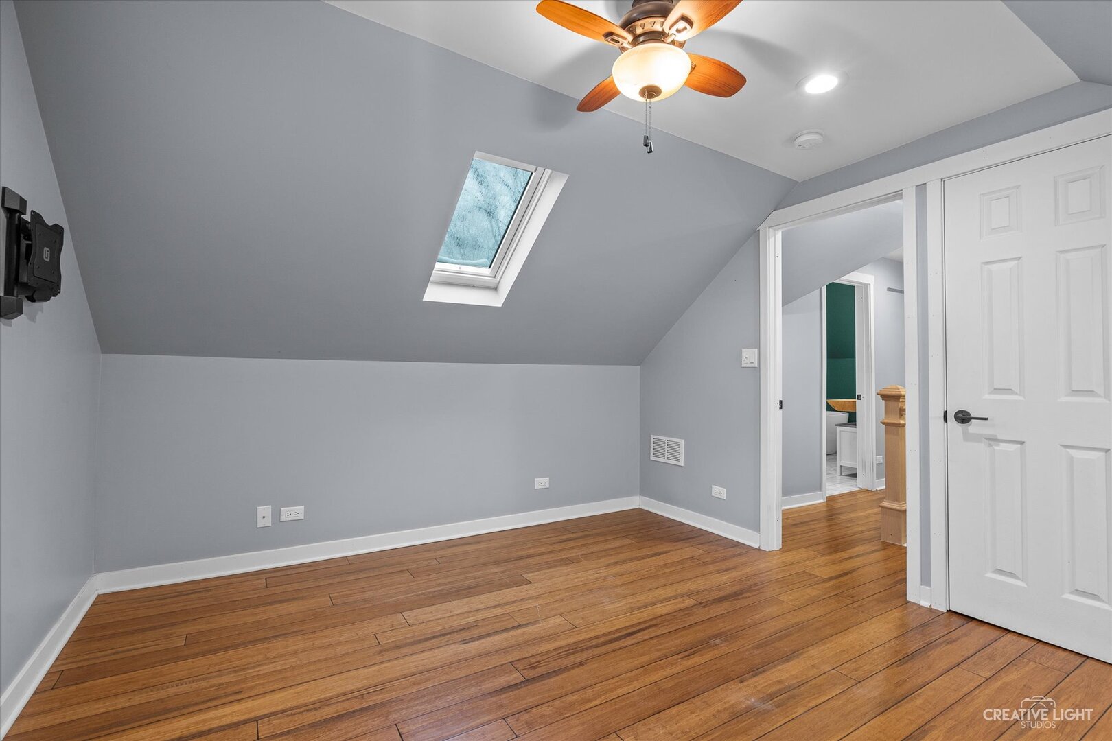 628 Illinois Street Property Photo 15