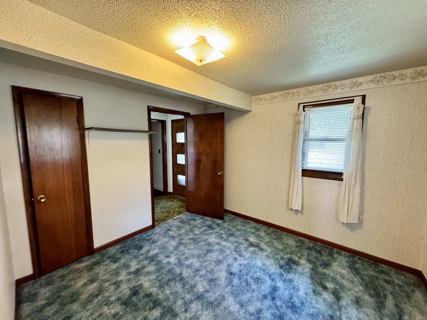 335 N Washington Street Property Photo 17