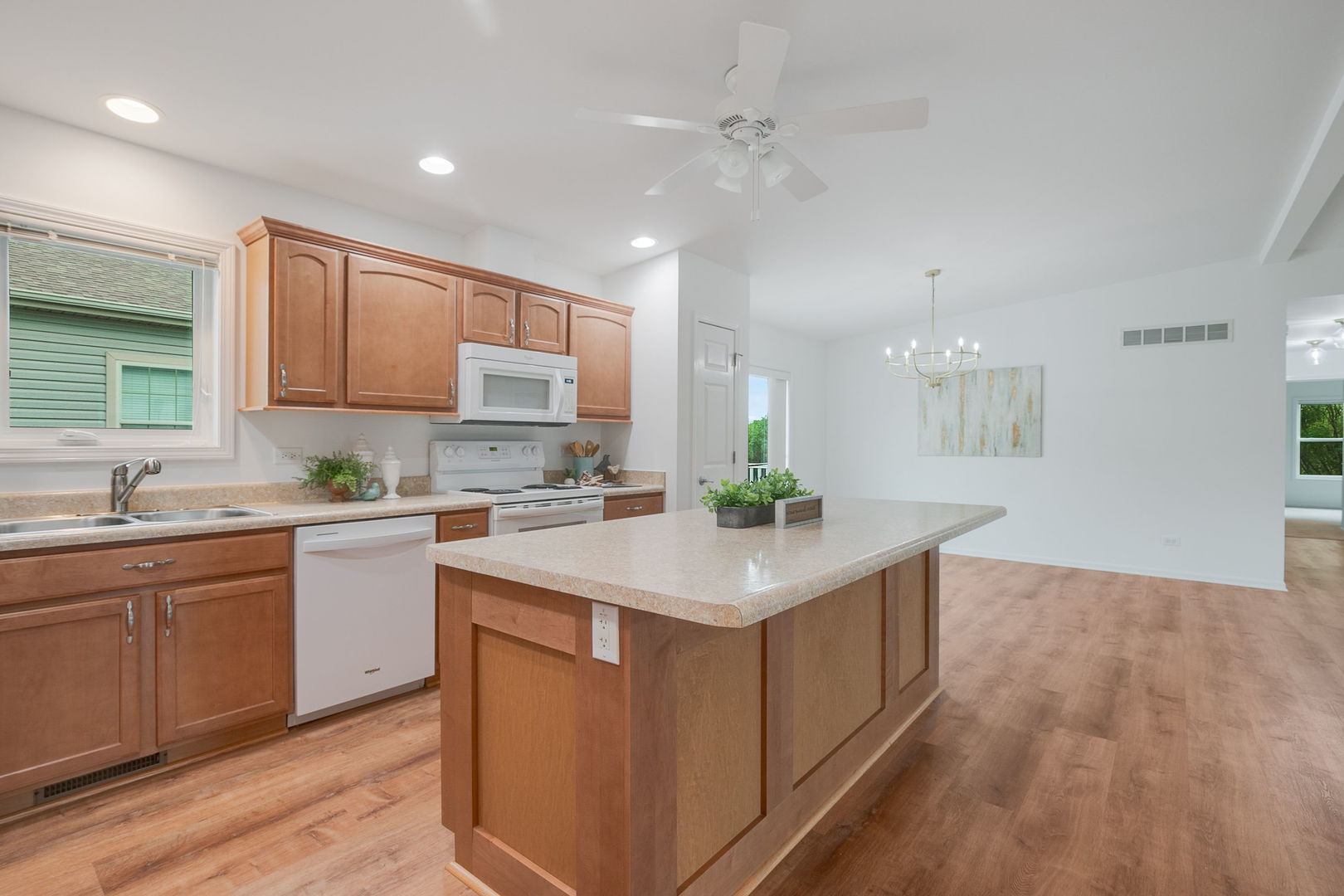 1403 Equestrian Drive Property Photo 6