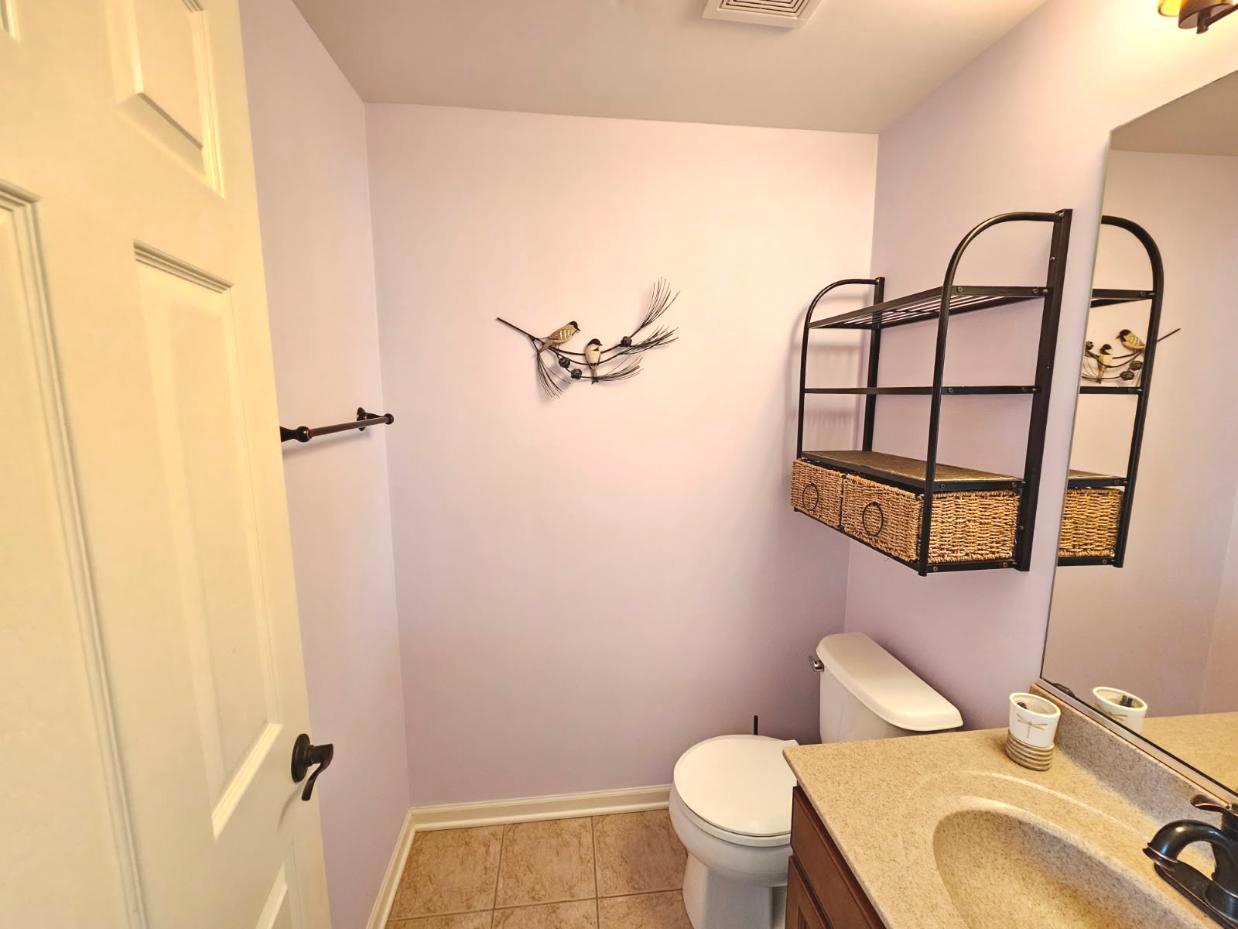 806 June Terrace Property Photo 26