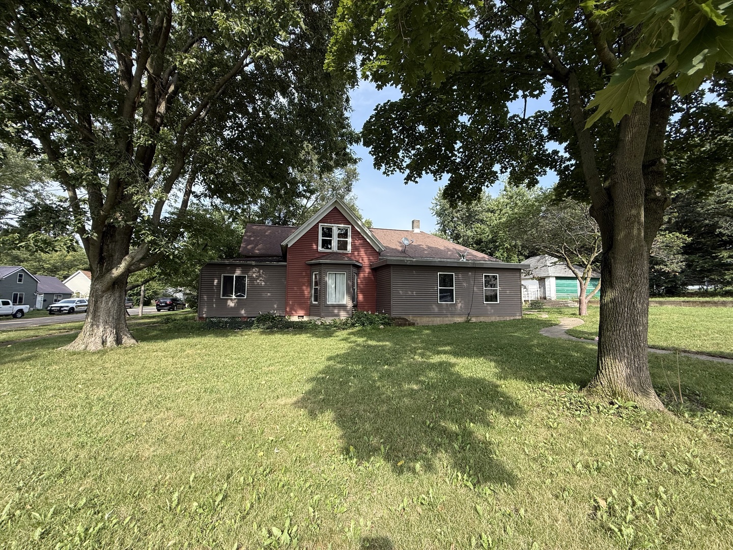 1012 Richard Street Property Photo 1