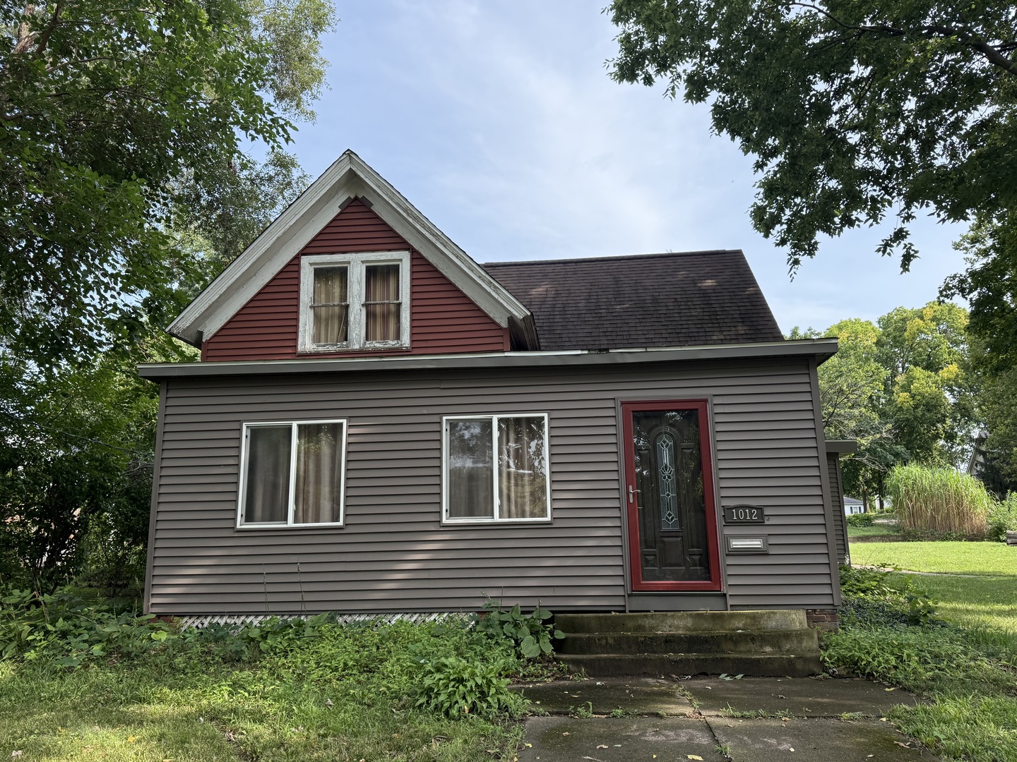 1012 Richard Street Property Photo 2