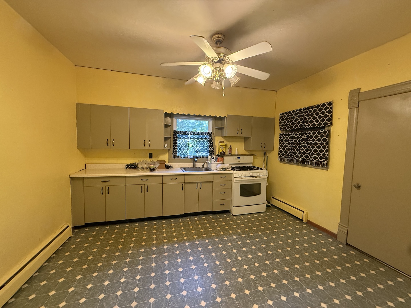 1012 Richard Street Property Photo 6