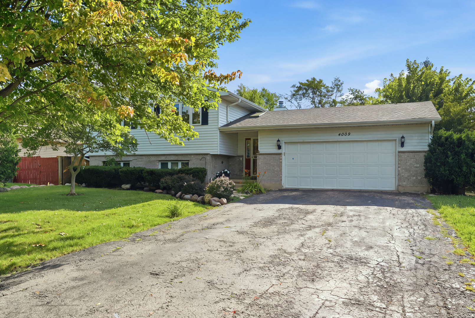 4009 Ridge Road