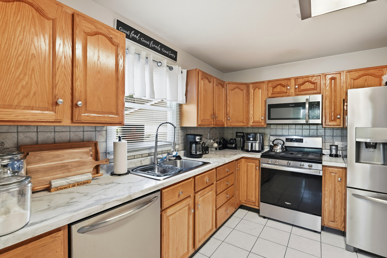 4009 Ridge Road Property Photo 10
