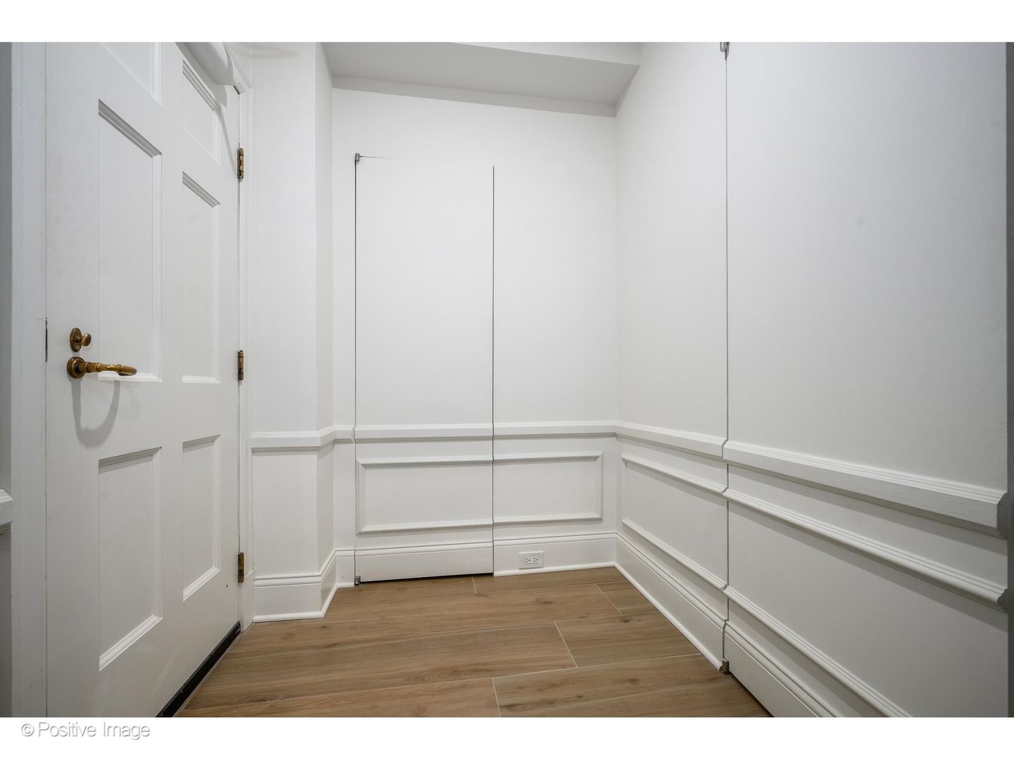 73 E Elm Street 1b Property Photo 18