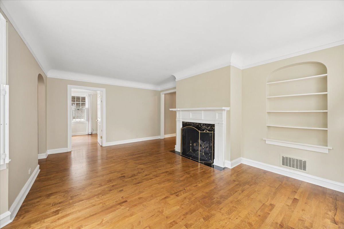 629 Franklin Avenue Property Photo 4