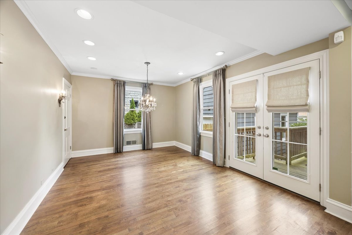629 Franklin Avenue Property Photo 8