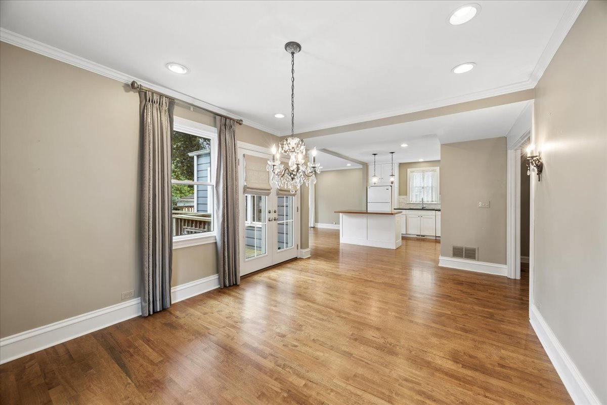 629 Franklin Avenue Property Photo 10